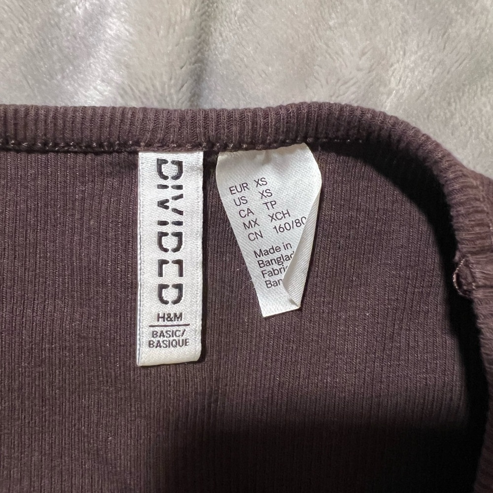 basic brown crop tee - Picture 4 of 4